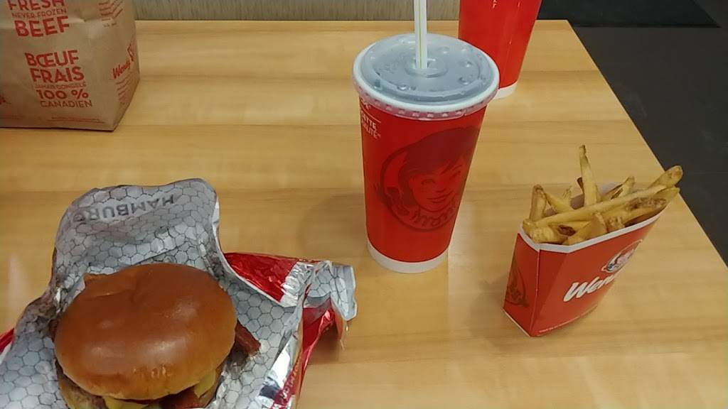 Wendys | restaurant | 292 Stone Rd W, Guelph, ON N1G 3C4, Canada | 2263264878 OR +1 226-326-4878