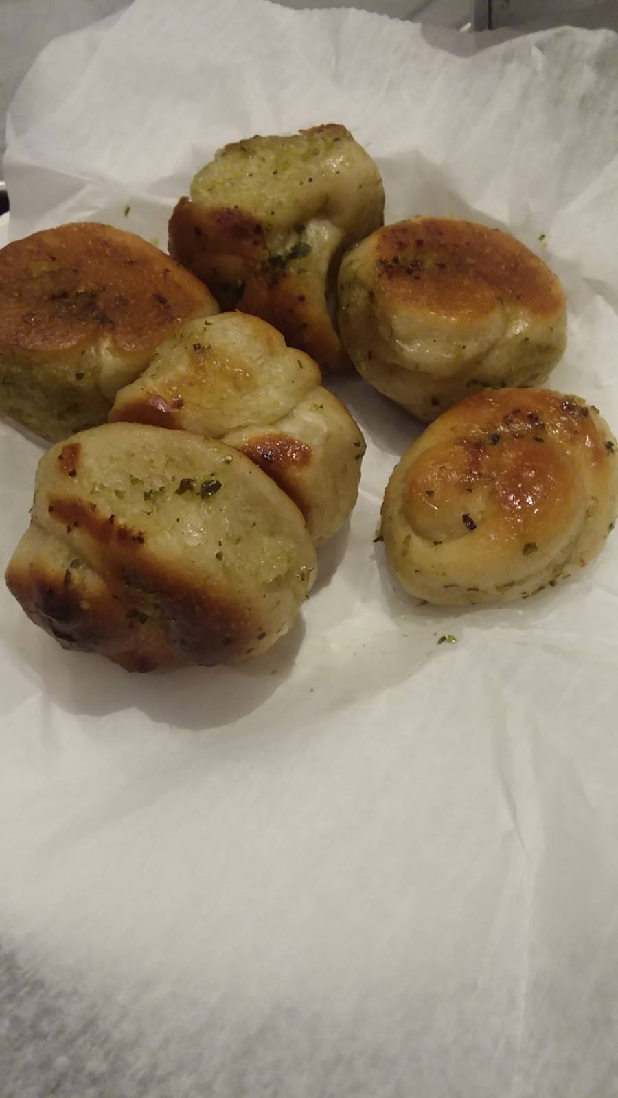 Bennys Kosher Pizza | restaurant | 18130 Union Tpke, Flushing, NY 11366, USA | 7189691928 OR +1 718-969-1928