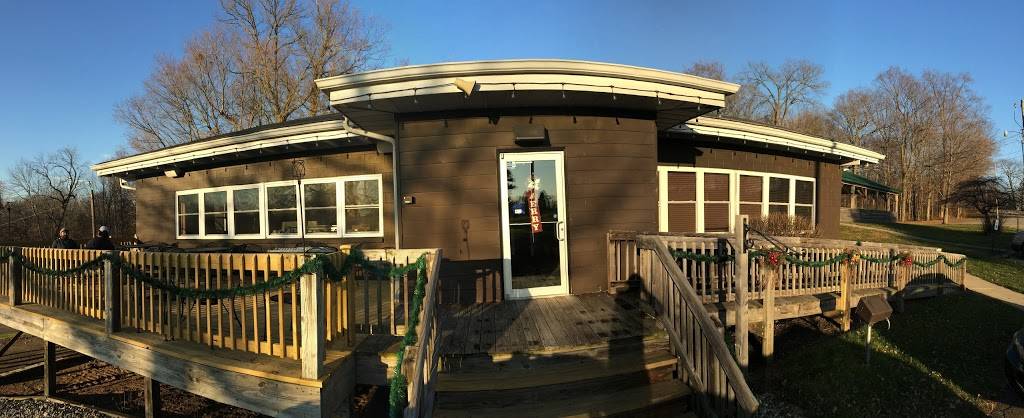 Big Lug Country Pub | restaurant | 250 W Reformatory Rd, Pendleton, IN 46064, USA | 7652219954 OR +1 765-221-9954