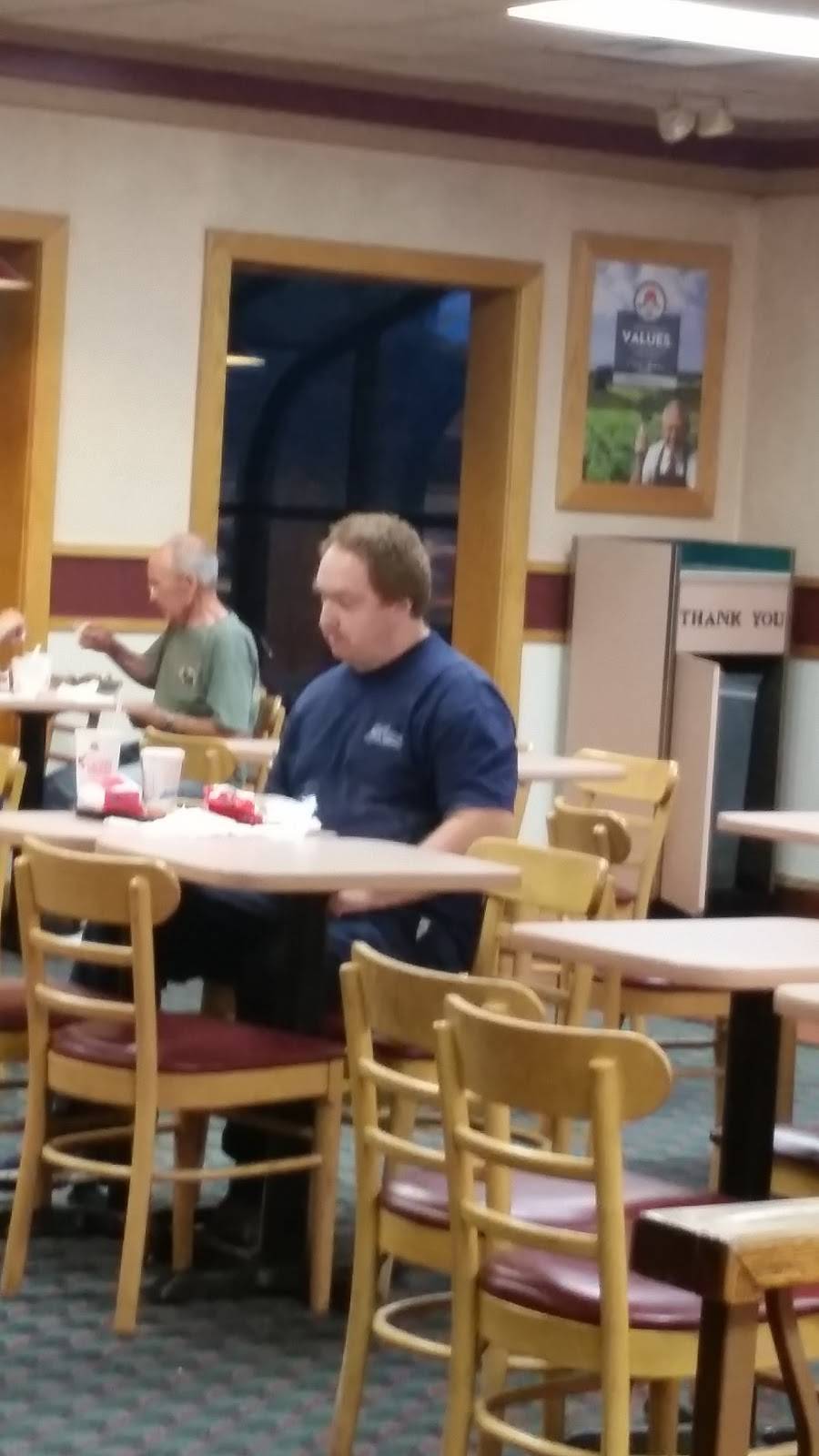 Wendys | restaurant | 204 S Wood Ave, Easton, PA 18042, USA | 6102585597 OR +1 610-258-5597