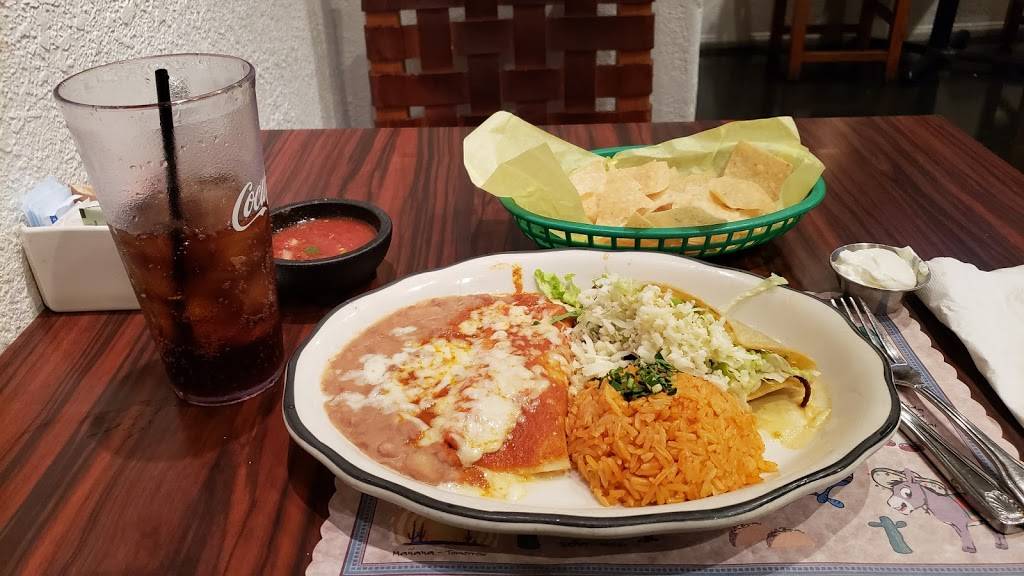 The Mexican Village Restaurant | night club | 3668 Beverly Blvd, Los Angeles, CA 90004, USA | 2133850479 OR +1 213-385-0479