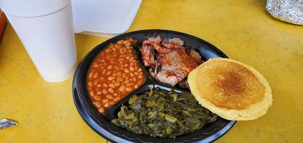 Perrys Smokin Pig | restaurant | 2025 Old Hwy 31, White House, TN 37188, USA | 6156724414 OR +1 615-672-4414