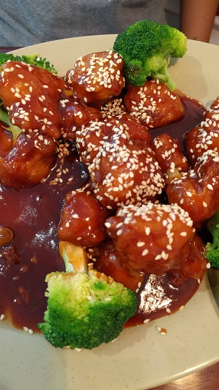 Great Wall | restaurant | 1045 Jason Pl, Chatham, IL 62629, USA | 2174838885 OR +1 217-483-8885