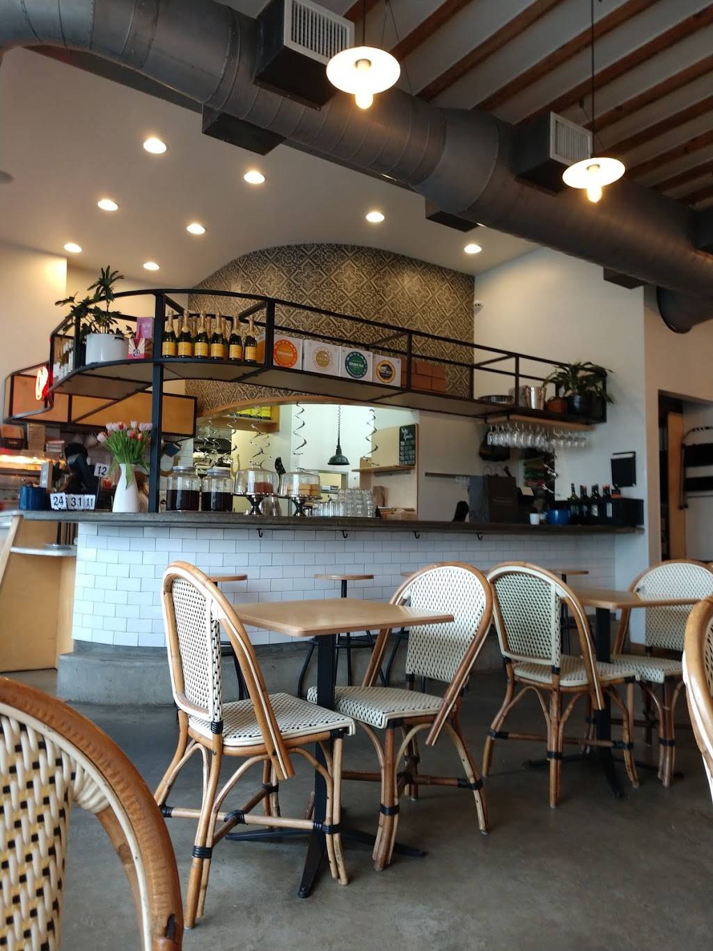 Black Bean Deli Mills50 | restaurant | 1835 E Colonial Dr, Orlando, FL 32803, USA | 4072030922 OR +1 407-203-0922