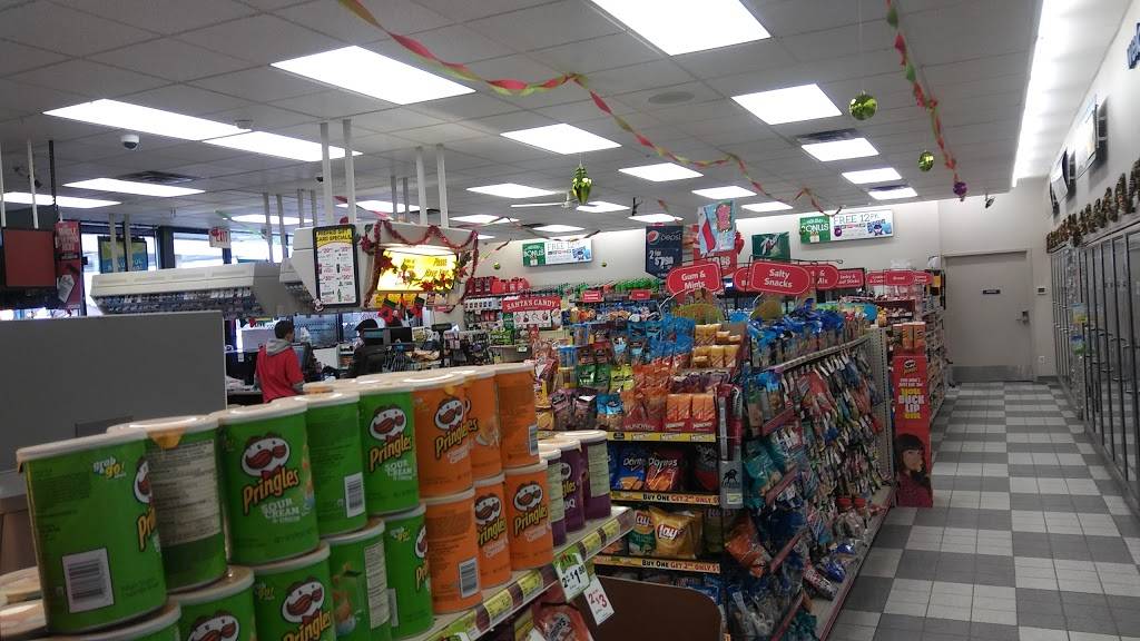 Holiday Stationstores | cafe | 16800 Duluth Ave SE, Prior Lake, MN 55372, USA | 9524475051 OR +1 952-447-5051