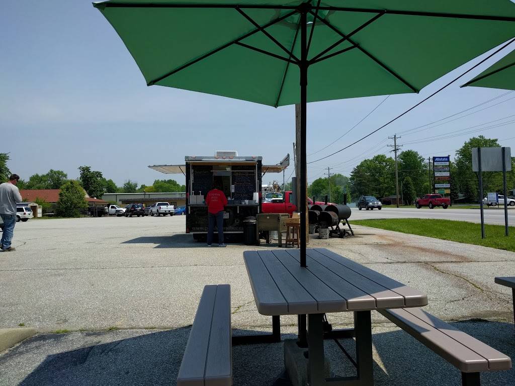 Pickles and Bones Barbecue | restaurant | 1149 OH-131, Milford, OH 45150, USA | 5133172214 OR +1 513-317-2214