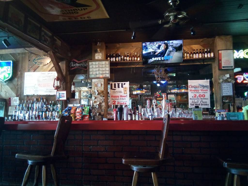 Houlahans Tavern & Grill | restaurant | 208 W Lincoln Hwy, Waterman, IL 60556, USA | 8152643333 OR +1 815-264-3333