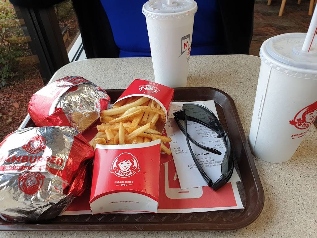 Wendys | restaurant | 2955 N Main St, Walnut Creek, CA 94597, USA | 9259377269 OR +1 925-937-7269