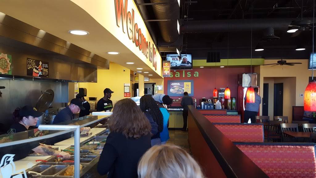 Moes Southwest Grill | restaurant | 90 Drum Hill Rd, Chelmsford, MA 01824, USA | 9784596637 OR +1 978-459-6637