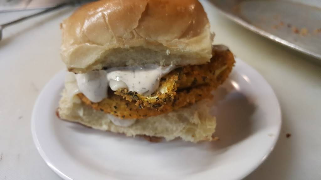 Blue Collar Brewery | restaurant | 40 Cottage St, Poughkeepsie, NY 12601, USA | 8454542739 OR +1 845-454-2739