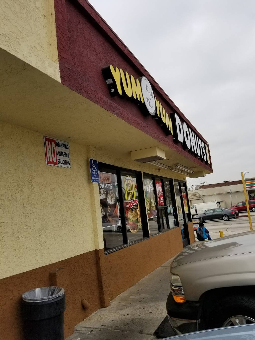 Yum Yum Donuts | cafe | 6600 E Olympic Blvd, Los Angeles, CA 90022, USA | 3237214122 OR +1 323-721-4122