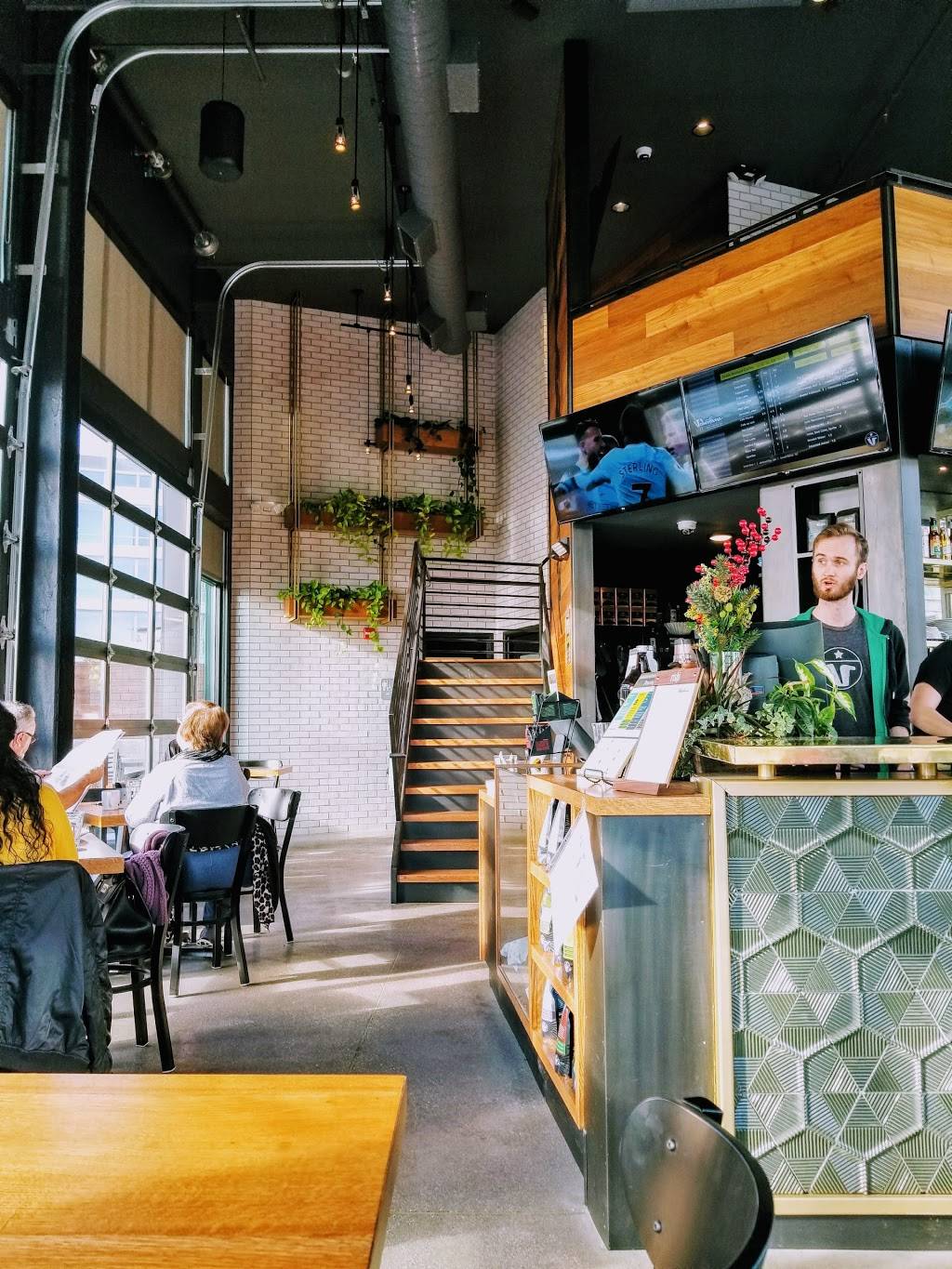 Valentine Cafe | cafe | 7981 S 6th St, Oak Creek, WI 53154, USA | 4144052280 OR +1 414-405-2280