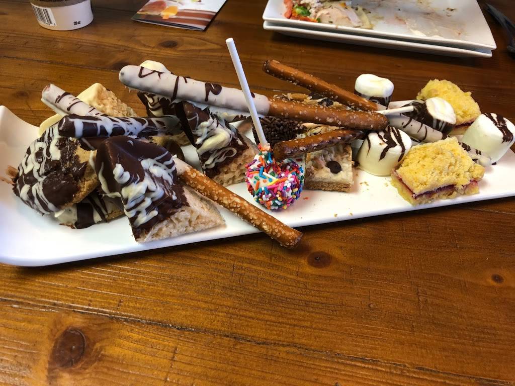 Michaels On Main Cafe | restaurant | 720 Butterfield Rd, Lombard, IL 60148, USA | 6303713012 OR +1 630-371-3012