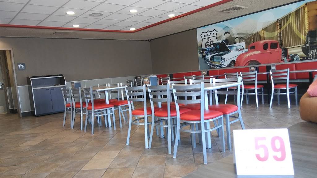 Carls Jr. | restaurant | 620 W Foothill Blvd, Rialto, CA 92376, USA | 9098752650 OR +1 909-875-2650