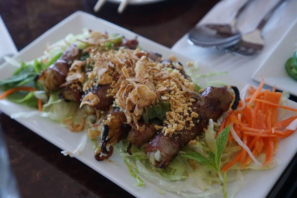 PhoLy | restaurant | 352 Hartford Turnpike, Vernon, CT 06066, USA | 8604540869 OR +1 860-454-0869