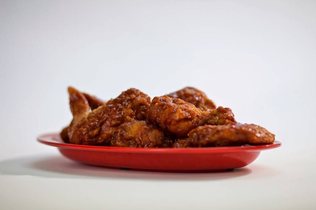 Frickers | restaurant | 27390 Helen Dr, Perrysburg, OH 43551, USA | 4198743605 OR +1 419-874-3605