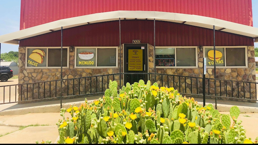 Alfredo’s Mexican Food | restaurant | 1000 W Walker St, Breckenridge, TX 76424, USA | 2545592922 OR +1 254-559-2922