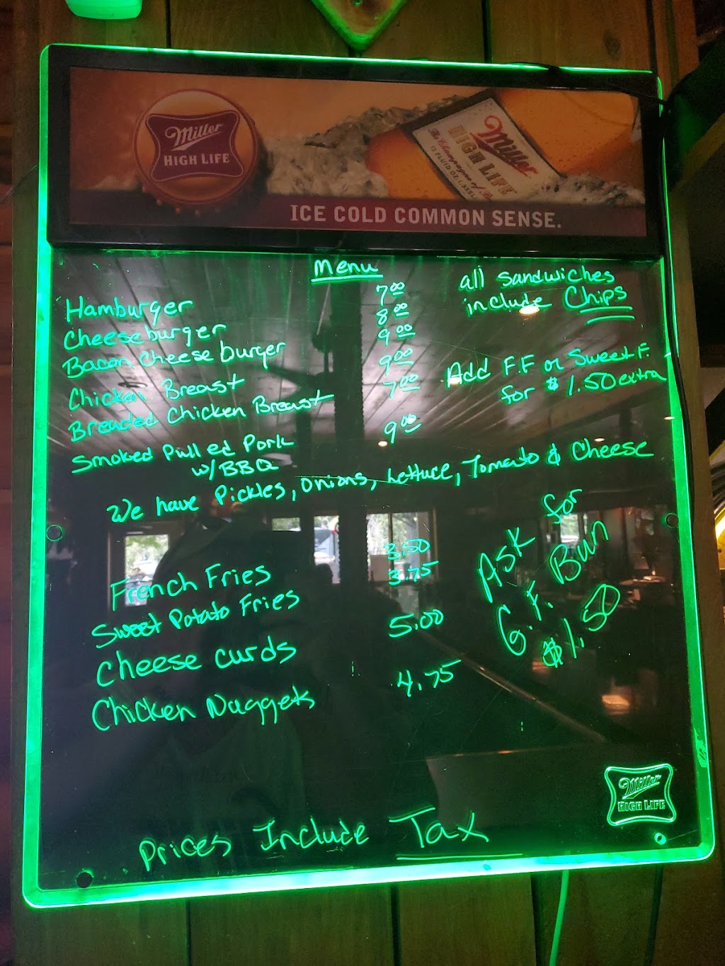 Zeros Pub & Grub | restaurant | E7294 Guth Rd, Weyauwega, WI 54983, USA | 9202138654 OR +1 920-213-8654