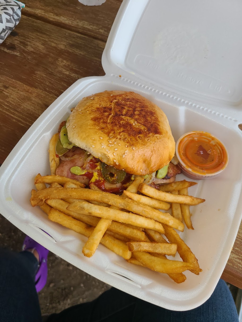 Pumbah’s Tacos & Burgers | restaurant | 201 W 1st St, Dumas, TX 79029, USA | 8069227336 OR +1 806-922-7336