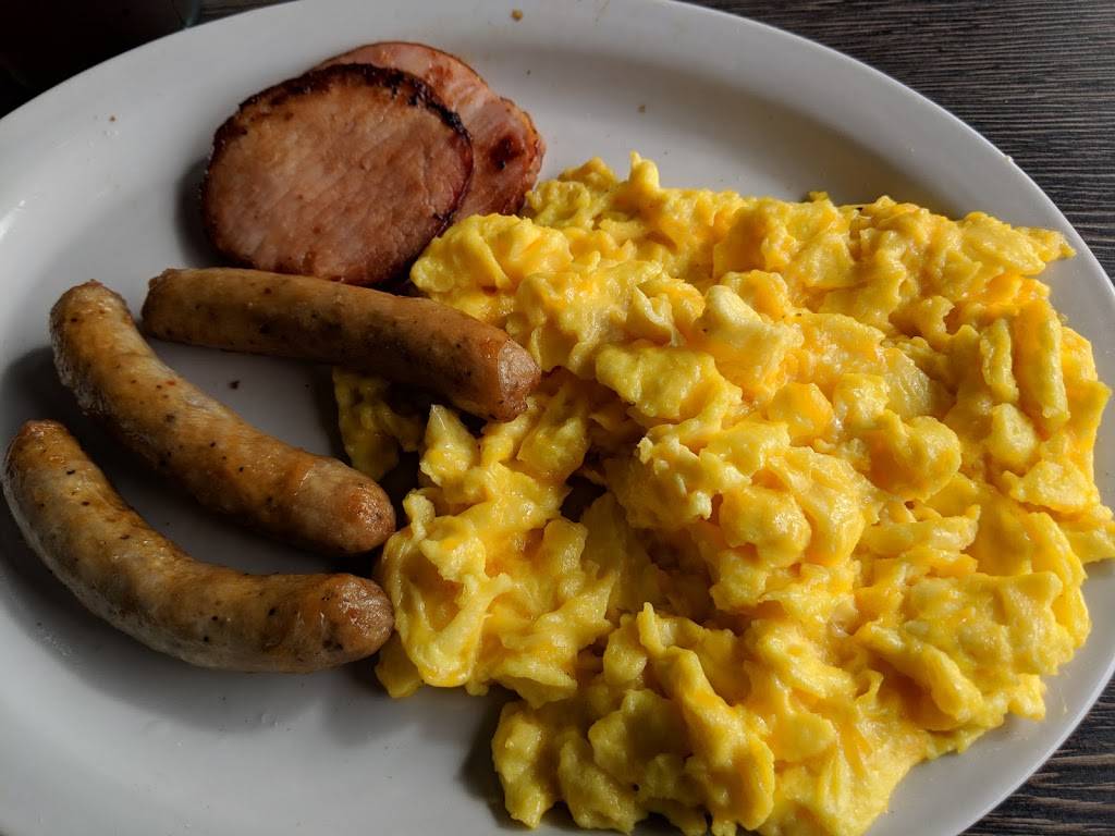 Metro Diner | cafe | 7954 N Wickham Rd Suite 101, Melbourne, FL 32940, USA | 3212476414 OR +1 321-247-6414