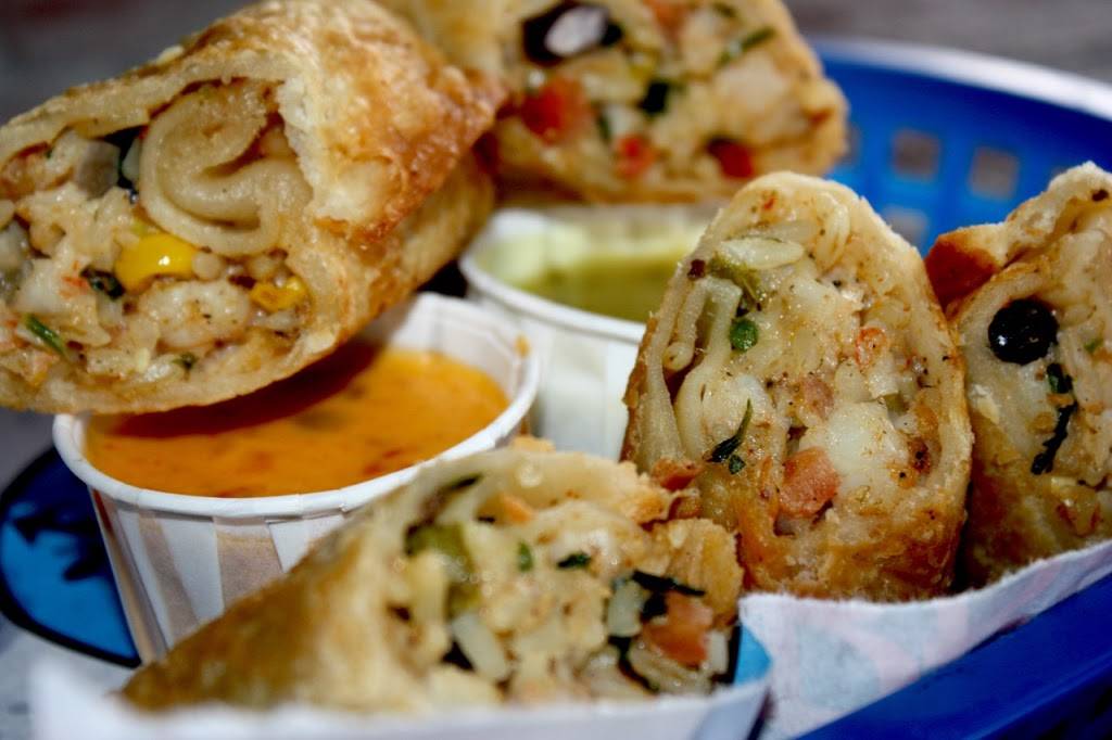 BBs Tex-Orleans | restaurant | 1737 W 34th St suite 500, Houston, TX 77018, USA | 8323186533 OR +1 832-318-6533