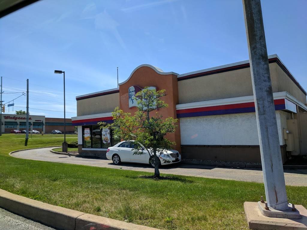 KFC | restaurant | 2666 Constitution Blvd, Beaver Falls, PA 15010, USA | 7248439797 OR +1 724-843-9797
