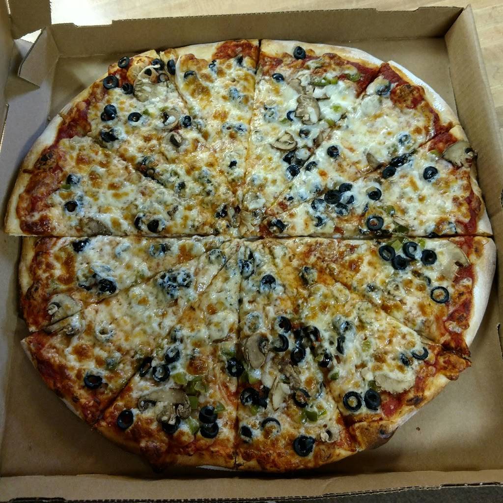 Ginas Pizza | restaurant | 2640 S 3rd St, Niles, MI 49120, USA | 2696874930 OR +1 269-687-4930