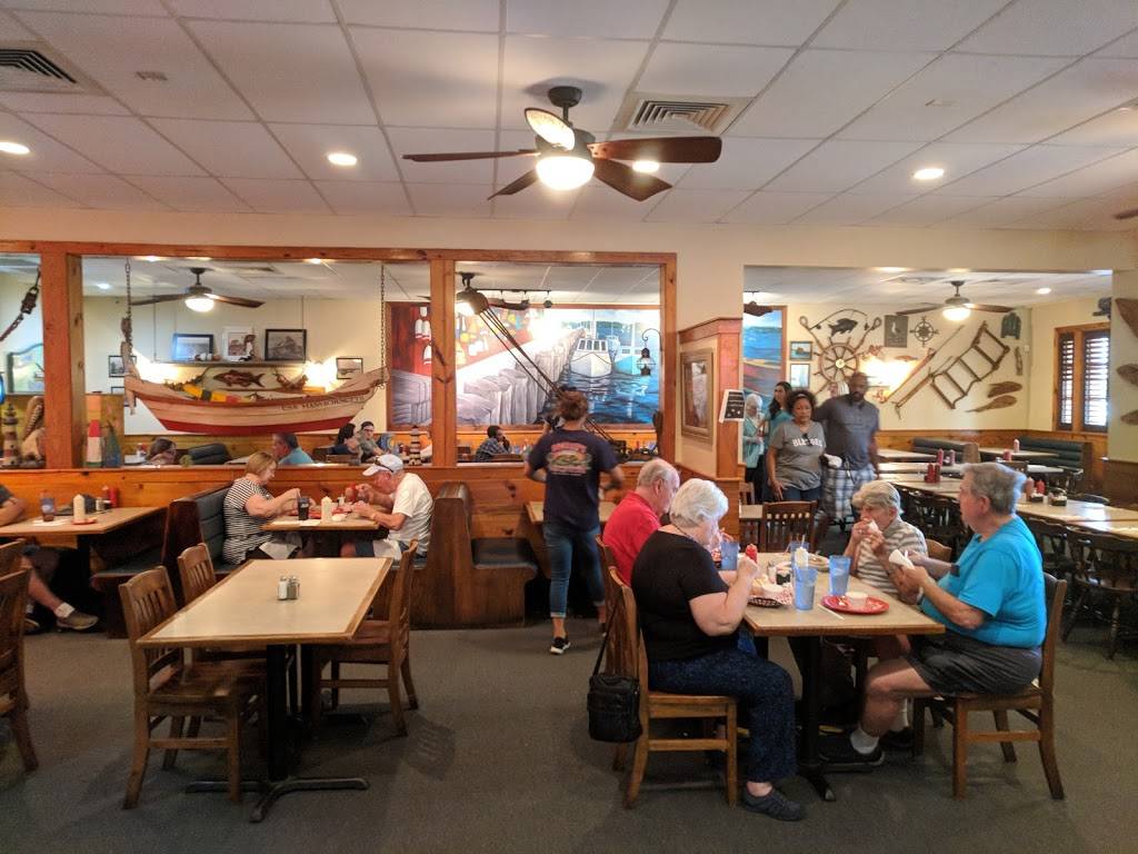 Bostons Fish House | restaurant | 6860 Aloma Ave, Winter Park, FL 32792, USA | 4076782107 OR +1 407-678-2107