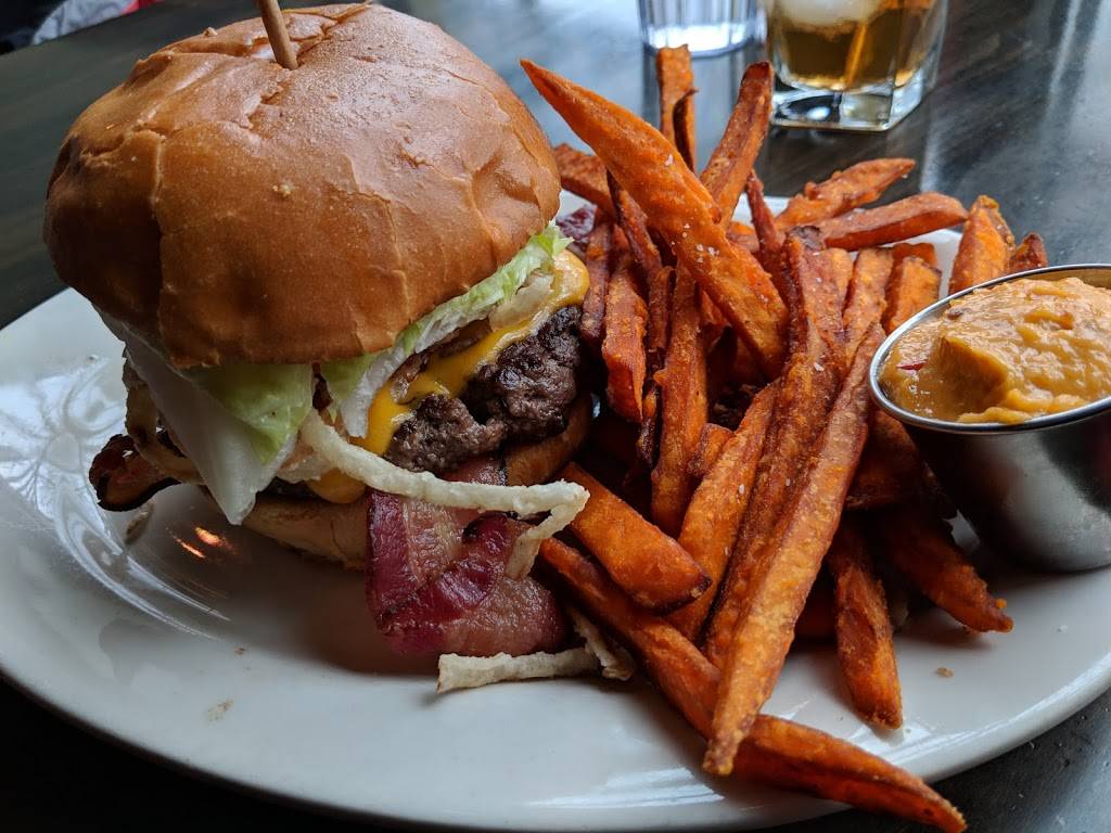 Longfellow Grill | restaurant | 2990 W River Pkwy, Minneapolis, MN 55406, USA | 6127212711 OR +1 612-721-2711