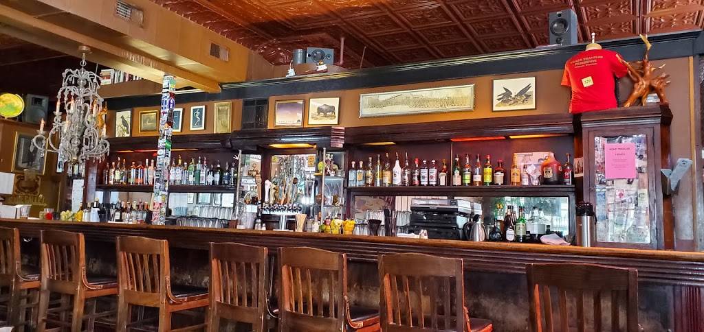 Weary Traveler Freehouse | restaurant | 1201 Williamson St, Madison, WI 53703, USA | 6084426207 OR +1 608-442-6207