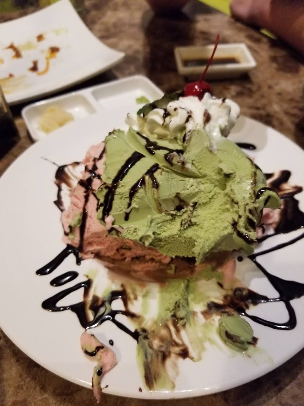 Shoyu Sushi | restaurant | 1120 Calloway Dr Ste 100, Bakersfield, CA 93312, USA | 6612133557 OR +1 661-213-3557