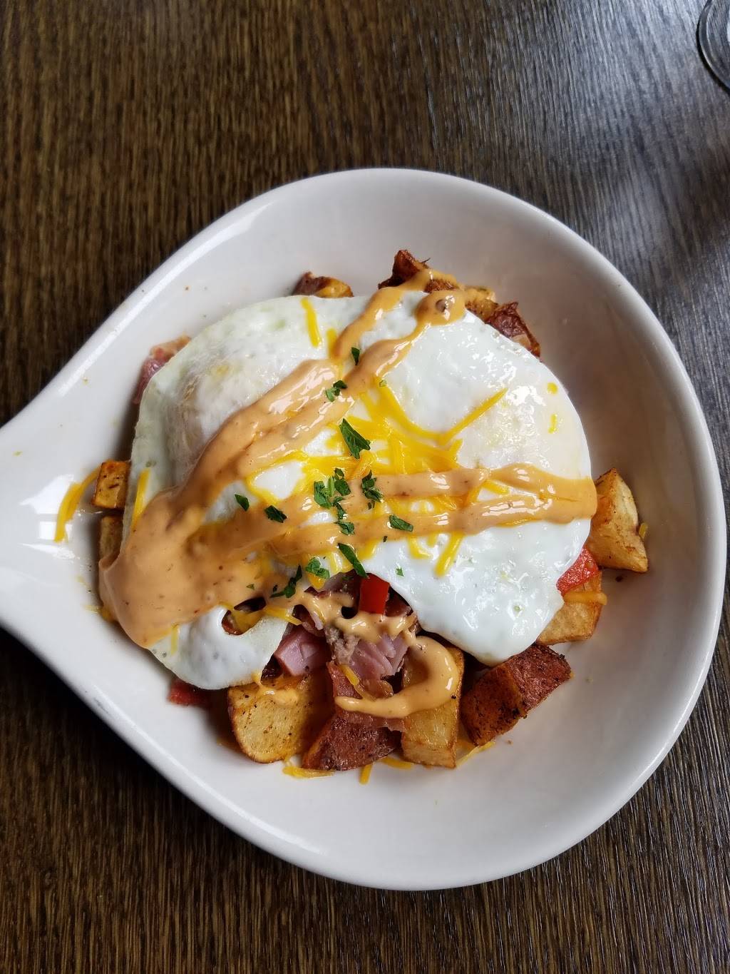 Blue Hill Tavern | restaurant | 938 S Conkling St, Baltimore, MD 21224, USA | 4433889363 OR +1 443-388-9363