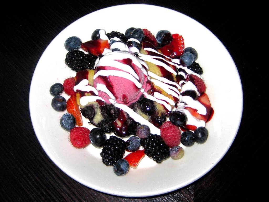 Story Book Dining at Artist Point with Snow White | restaurant | 901 Timberline Dr, Orlando, FL 32830, USA | 4078243200 OR +1 407-824-3200