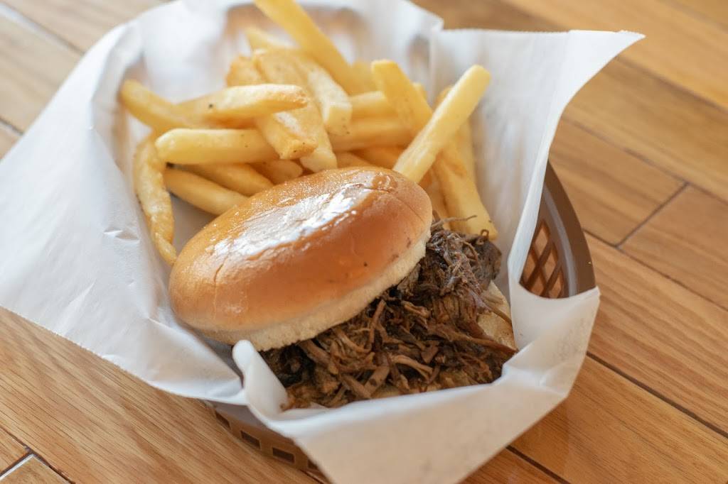 Big Hubert’s BBQ | restaurant | 4310 Puddledock Rd, Prince George, VA 23875, USA | 8047322222 OR +1 804-732-2222