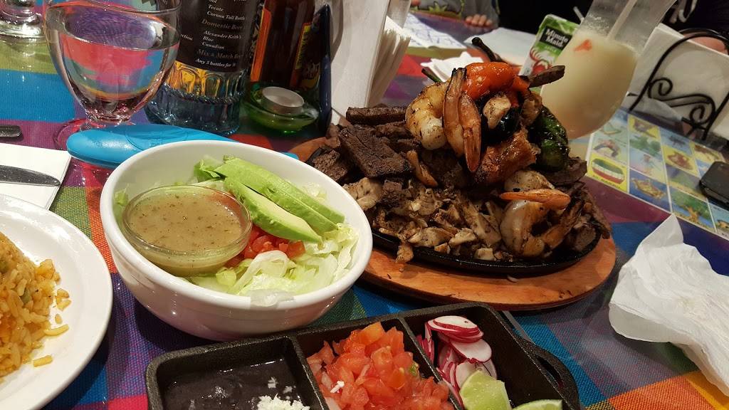 Taqueria La Bonita | restaurant | 1128 Cadboro Rd, Gloucester, ON K1J 7P5, Canada | 6136957373 OR +1 613-695-7373