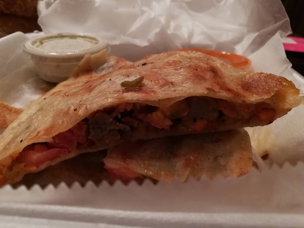 Royal Chicken and Biscuits | restaurant | 330 S Salem St #7, Dover, NJ 07801, USA | 8622449564 OR +1 862-244-9564