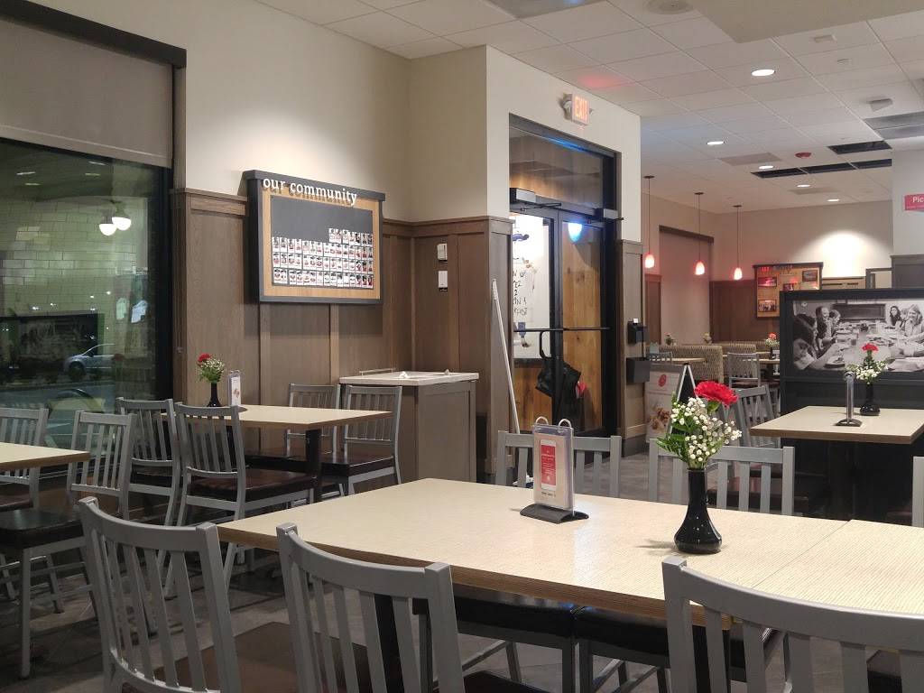 Chick-fil-A Valley Ranch | restaurant | 11877 N, Grand Pkwy E, New Caney, TX 77357, USA | 2813543356 OR +1 281-354-3356