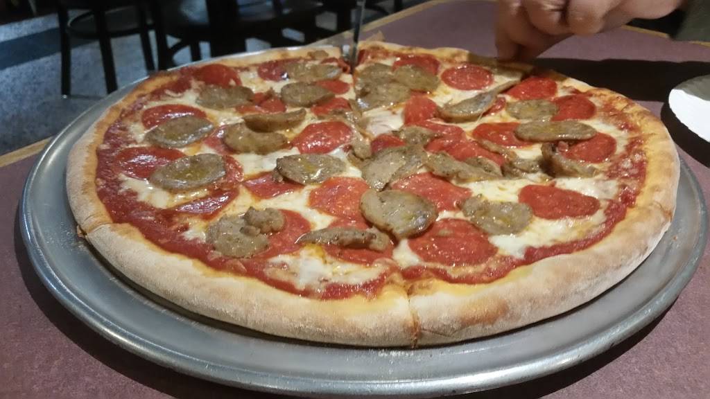 Toscos Pizza & Restaurant | restaurant | 824 Main St, Pennsburg, PA 18073, USA | 2156790650 OR +1 215-679-0650