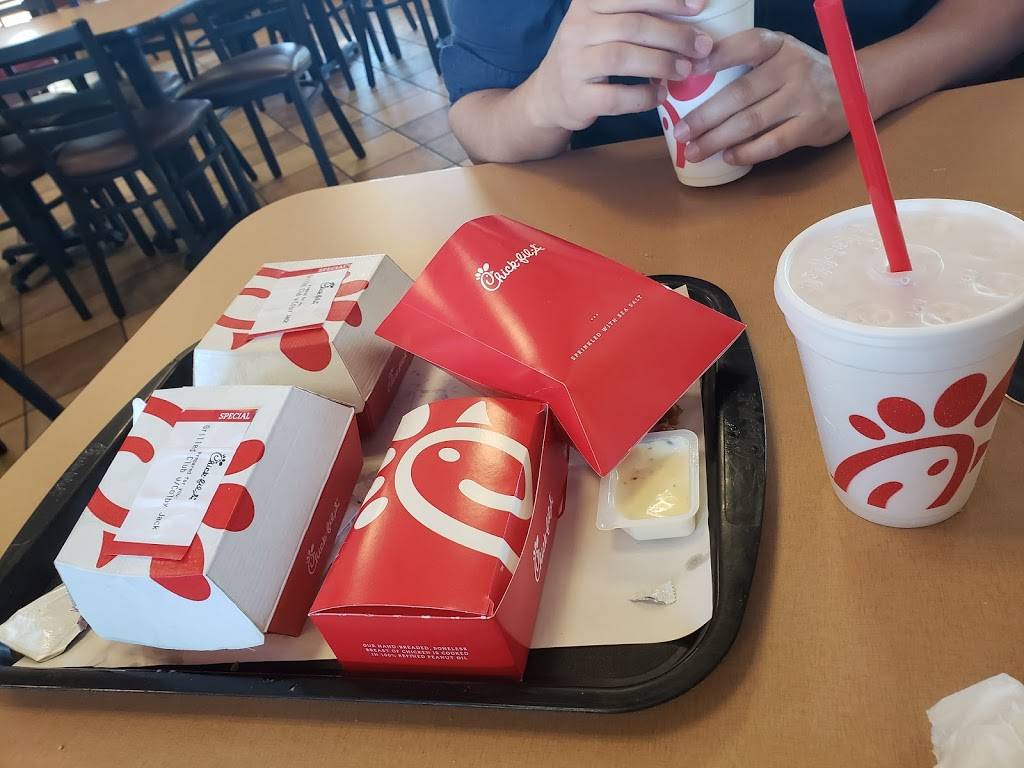 Chick-fil-A | restaurant | 905 N Dobson Rd, Mesa, AZ 85201, USA | 4808340573 OR +1 480-834-0573