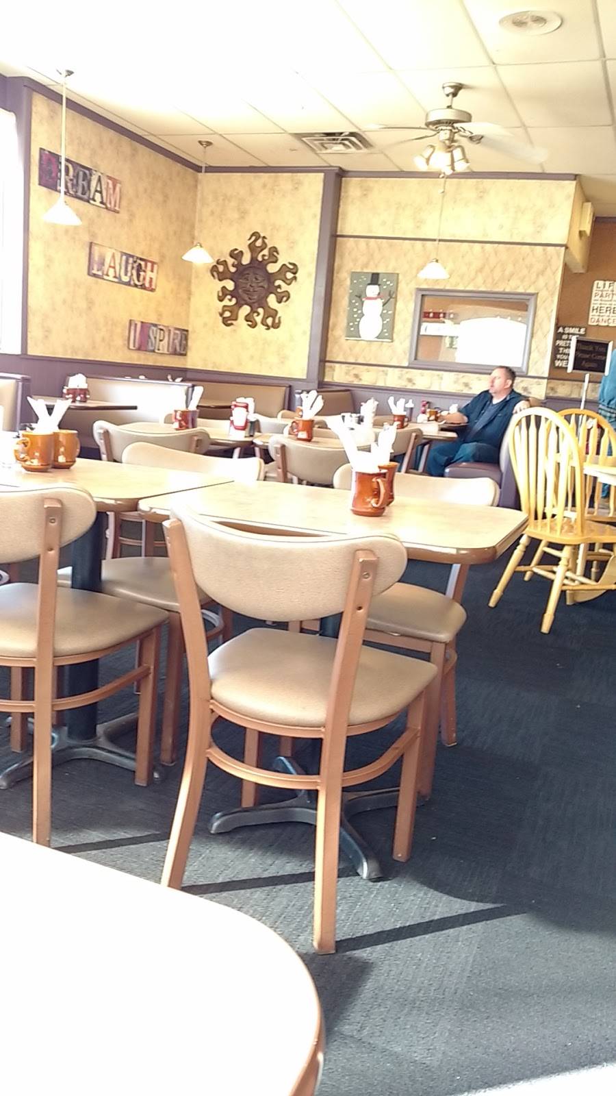 Samanthas Sunny Corner Restaurant | restaurant | 4025 Hills and Dales Rd NW, Canton, OH 44708, USA | 3304930523 OR +1 330-493-0523