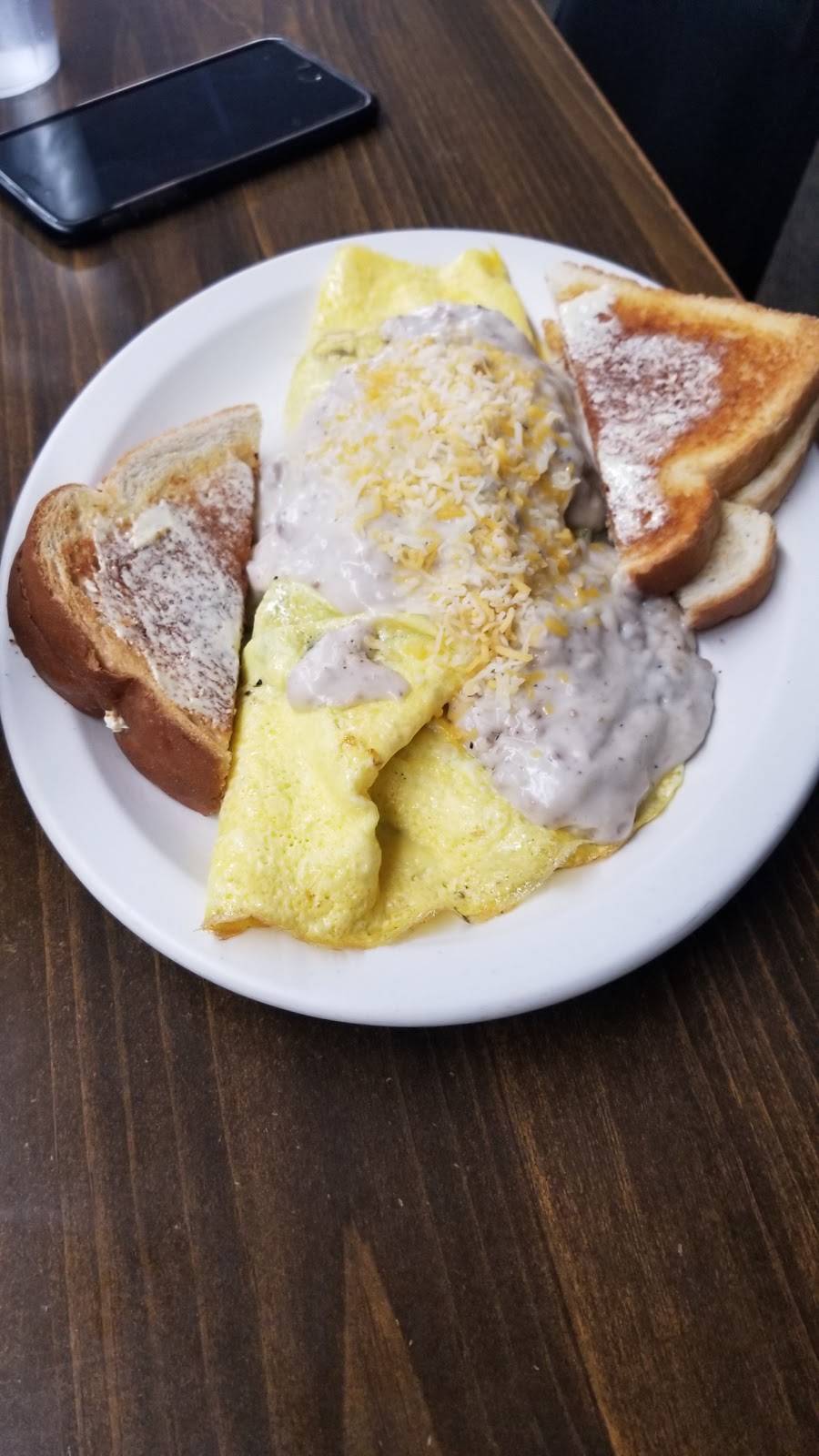 Pattys Cafe | restaurant | 205 S Main St, Le Sueur, MN 56058, USA | 5076656929 OR +1 507-665-6929