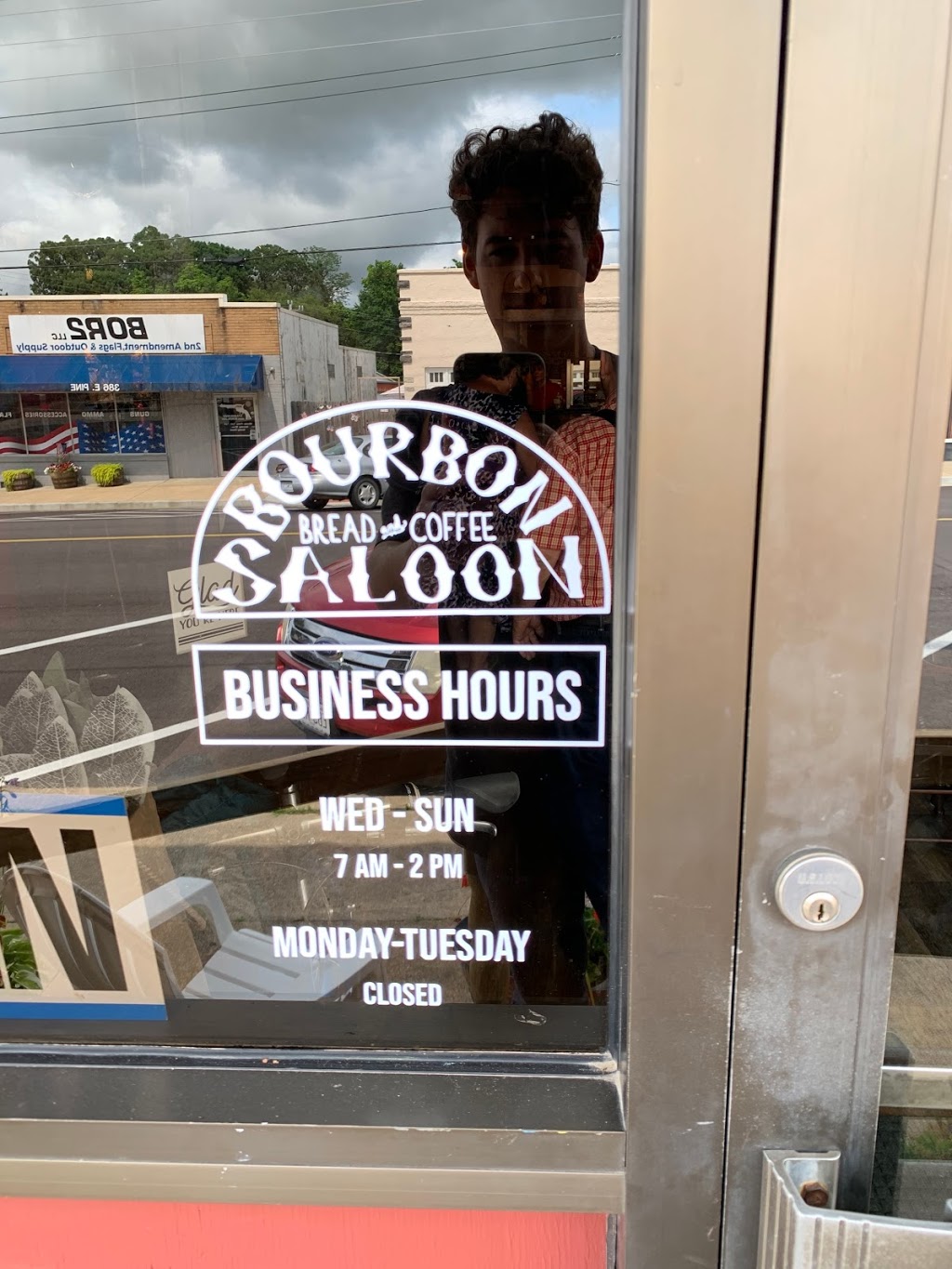 Bourbon Bread & Coffee Saloon | restaurant | 373 E Pine St, Bourbon, MO 65441, USA | 5736680108 OR +1 573-668-0108