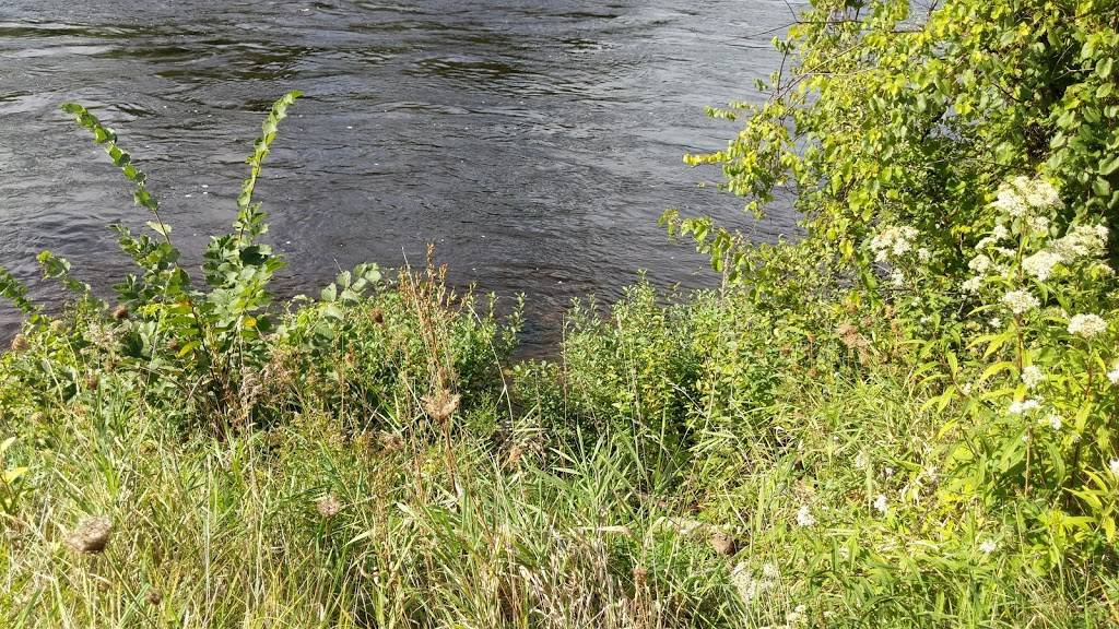 Casse-Croûte Limbour | restaurant | 2544 Rue Saint-Louis, Gatineau, QC J8V 1A2, Canada | 8195616464 OR +1 819-561-6464