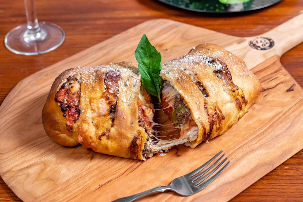 Pizzeria Vesuvio | restaurant | 1110 S Alamo St, San Antonio, TX 78210, USA | 2102457478 OR +1 210-245-7478