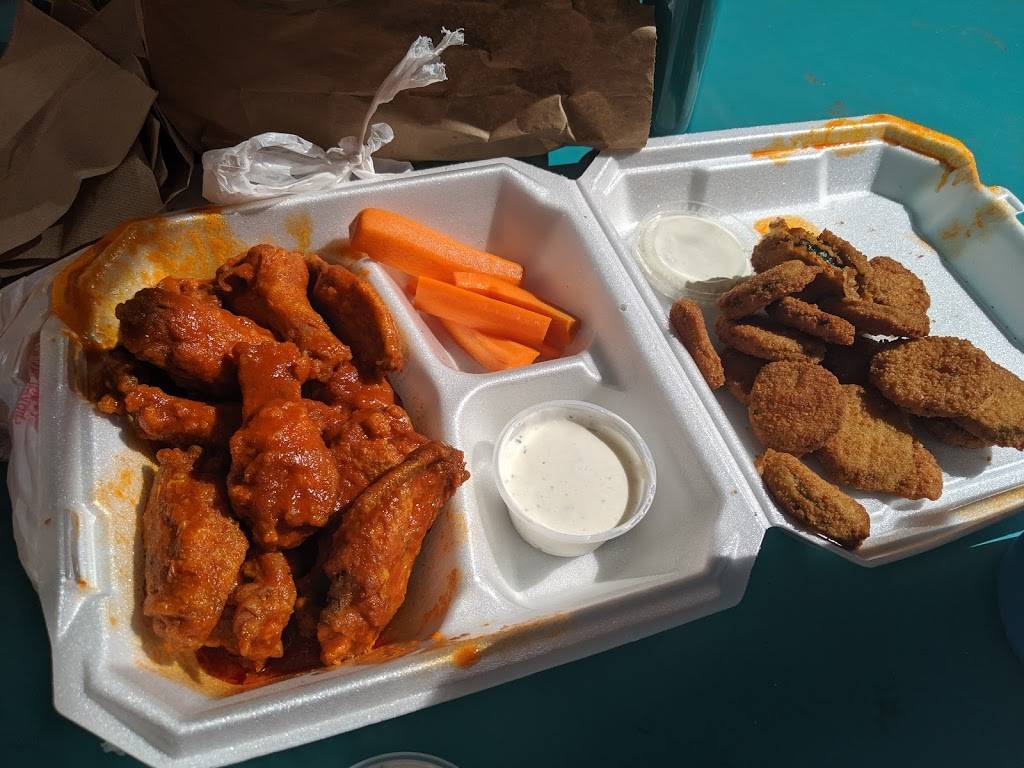 Buffalo Bell | restaurant | 3756 S 6th Ave, Tucson, AZ 85713, USA | 5206220503 OR +1 520-622-0503