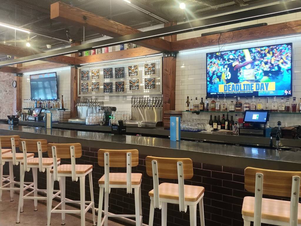 Stitch House Brewery | restaurant | 829 N Market St, Wilmington, DE 19801, USA | 3022504280 OR +1 302-250-4280