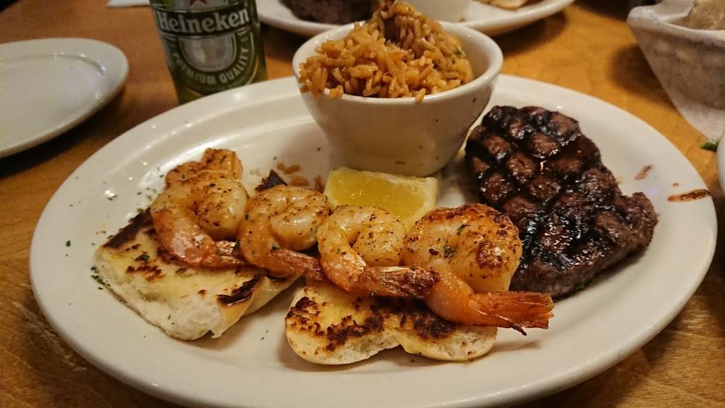 Texas Roadhouse | restaurant | 3030 Lakecrest Cir, Lexington, KY 40513, USA | 8592960028 OR +1 859-296-0028