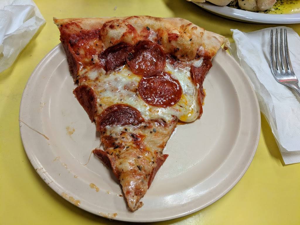 Loritos Italian Kitchen | restaurant | 6920, 1801 E Silver Springs Blvd, Ocala, FL 34470, USA | 3526291383 OR +1 352-629-1383