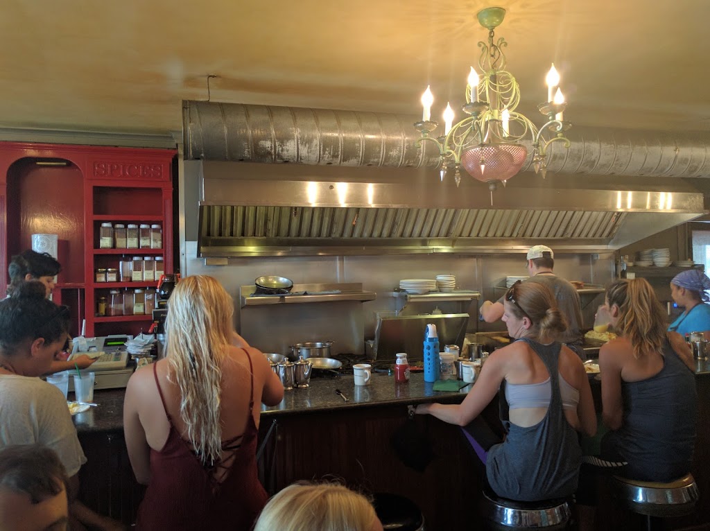 Black-Eyed Susans | restaurant | 10 India St, Nantucket, MA 02554, USA | 5083250308 OR +1 508-325-0308