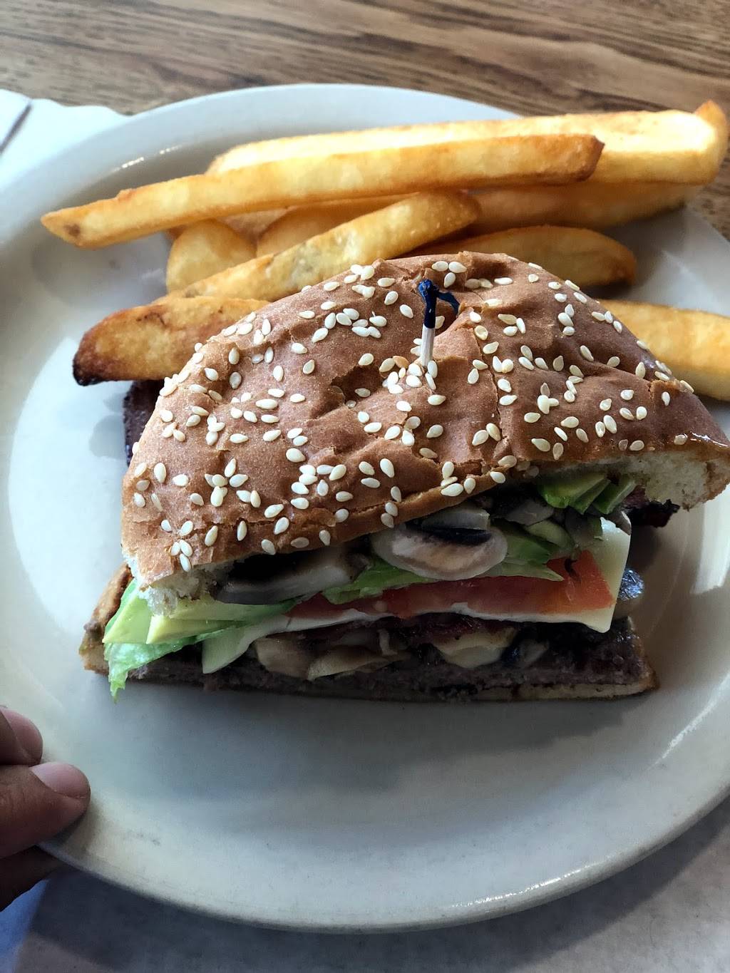 Ryans Place Restaurant | bakery | 3103 S Mooney Blvd, Visalia, CA 93277, USA | 5597348394 OR +1 559-734-8394